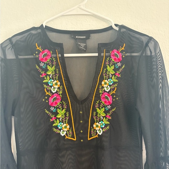 Express Embroidered Mesh Flutter Sleeve Blouse - Picture 6 of 10